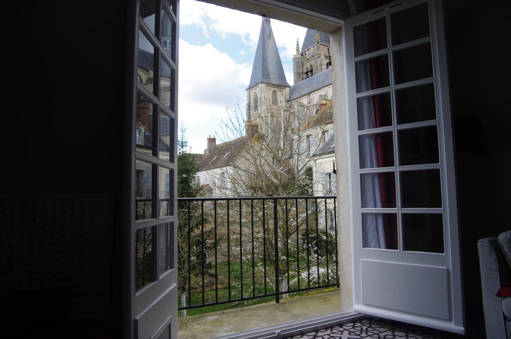 Best Western Blanche De Castille Dourdan Exterior photo